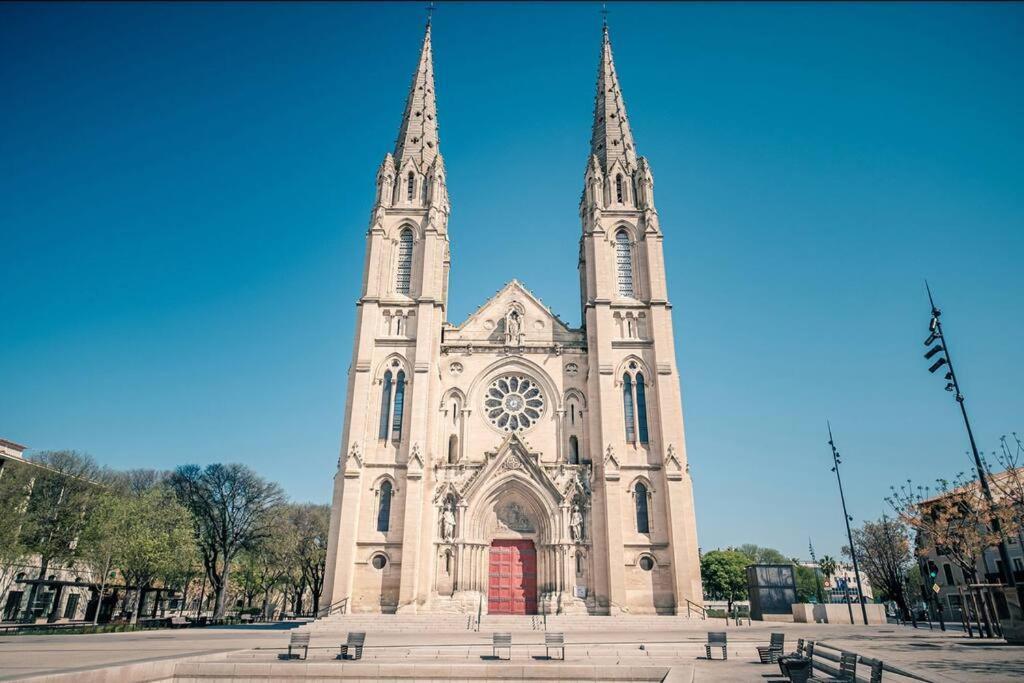 Le Contemporain-2 Chambres-Vue Eglise Saint Paul Nîmes Eksteriør billede
